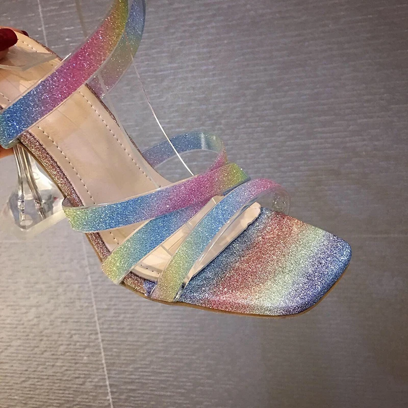 Noua modă de culoare neon PVC jeleu sandale fashion square toe bling cross-curea de cristal plexiglas toc pantofi de nunta pentru femei