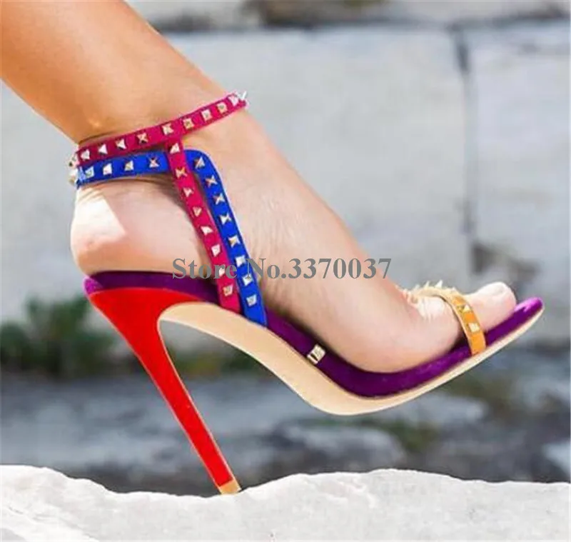 Noua Moda Femei Sandale Metalice Știfturi Subțire Toc Sandale Multi-Culoare Mozaic Curele De Piele De Căprioară Cu Toc Sandale Pantofi De Club
