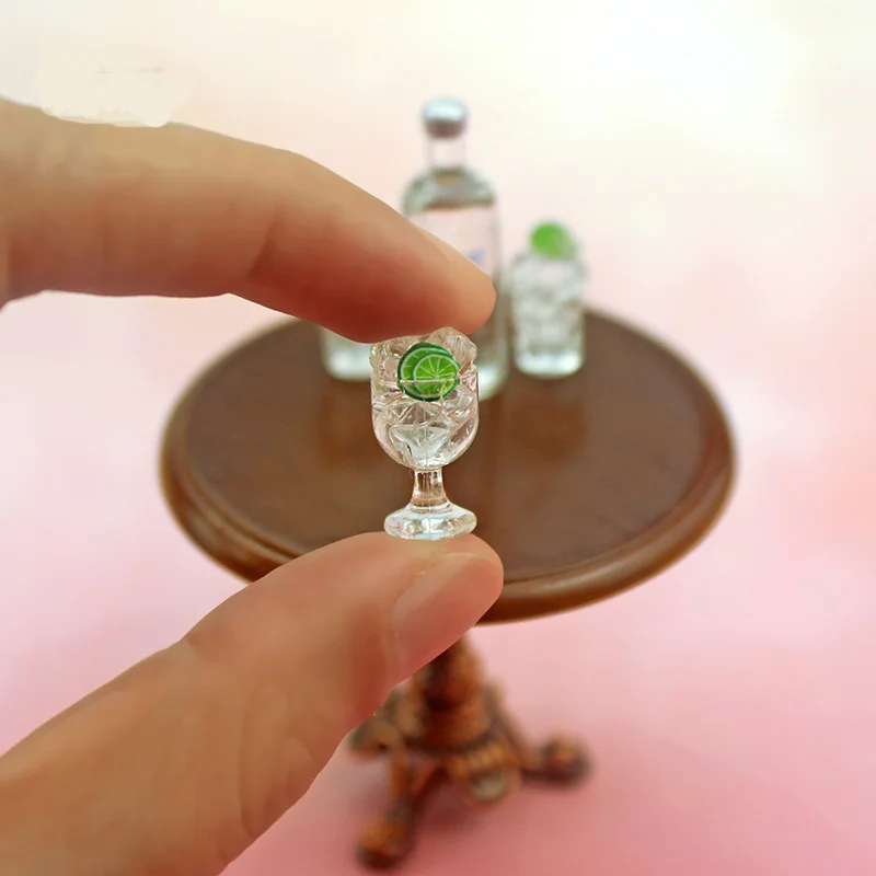 Nou 1:12 casă de păpuși în miniatură Mini sticlă de Vodcă pahar de vin cocktail Băutură Alimente jucărie meci pentru blyth bjd papusa de colectie Cadou