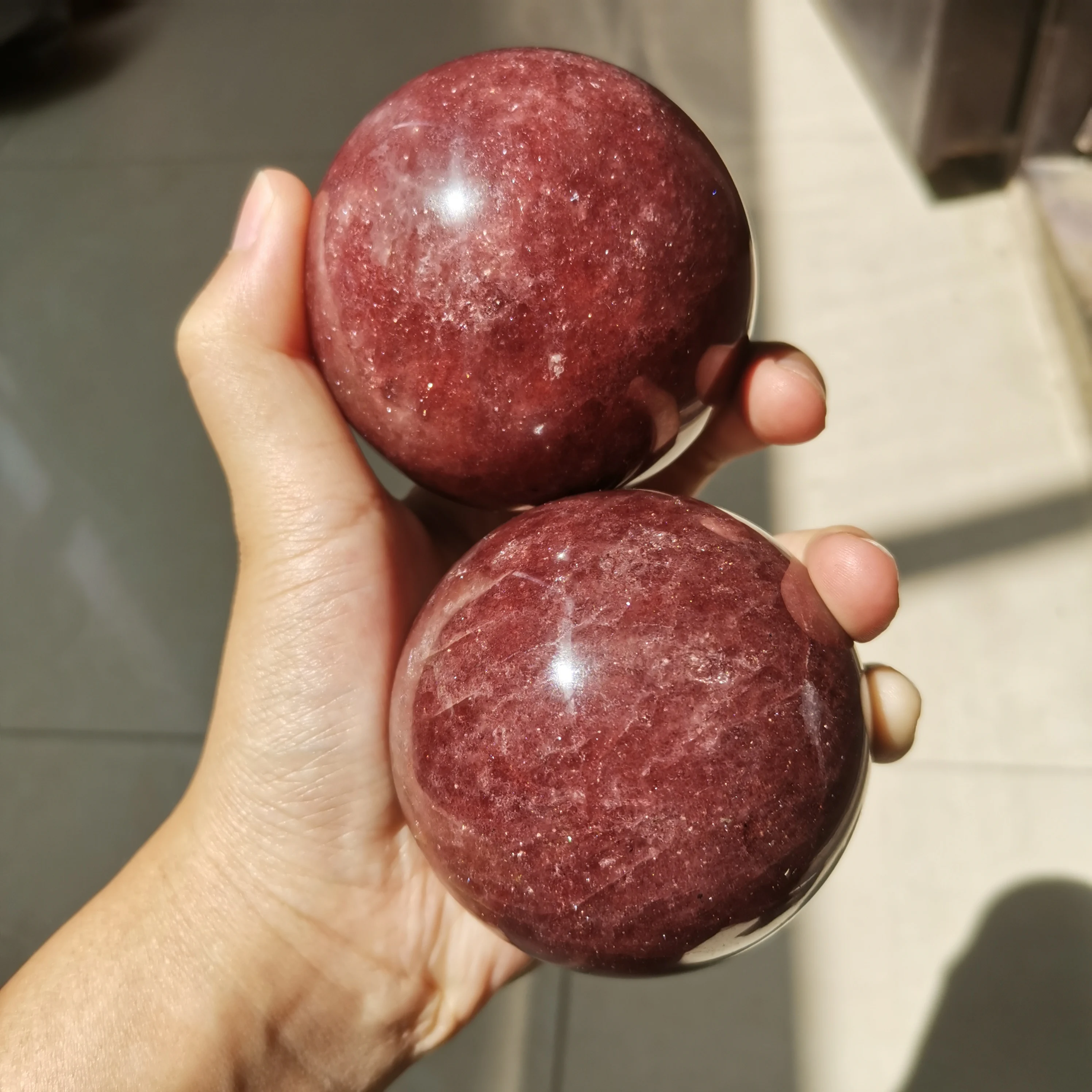 De aproximativ 6-7cm Naturale căpșuni roșu de cuarț bile de Cristal pietre pretioase sfera meditație reiki de vindecare chakra pentru decor acasă