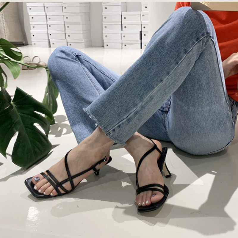 Piața A Condus Bine Toc Sandale Cu Toc Inalt Pentru Femei De Vară Sexy Deschide Degete Cruce Buckled Pantofi Cu Toc Sandale Eurocod 33-42