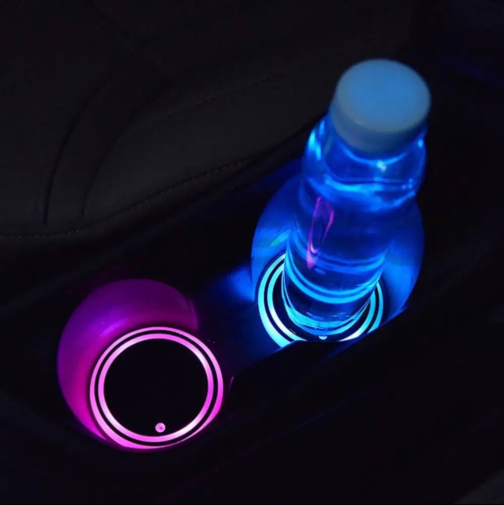 1X Auto a Condus Masina Ceașcă Titularul Jos Pad LED Hub Lampă Capac Ornamental Atmosfera Lampă Lumină de Întâmpinare Anti-alunecare Mat Colorat Lumina Coaster