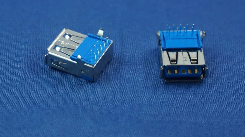10buc Conector USB 3.0 Un Tip de sex Feminin recipient unghi drept prin orificiul 9 contacte albastru izolator 1 port Rohs Noi