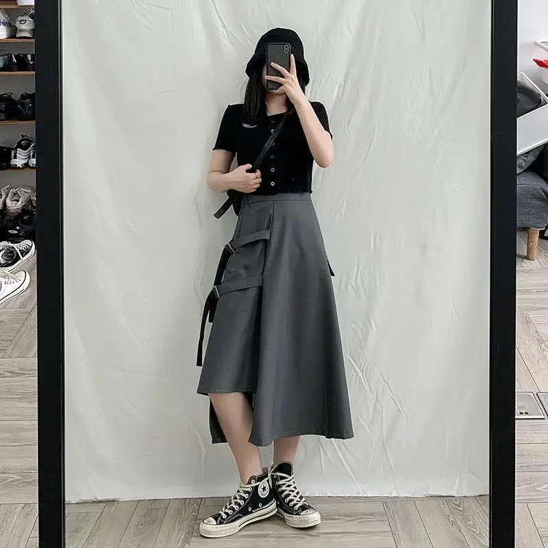 Fusta Costum din Două Piese de Vara pentru Femeie Vrac Talie Mare Salopete Fusta de Lungime medie Gri Neregulate Fusta + pantaloni Scurți Negru T-shirt Harajuku