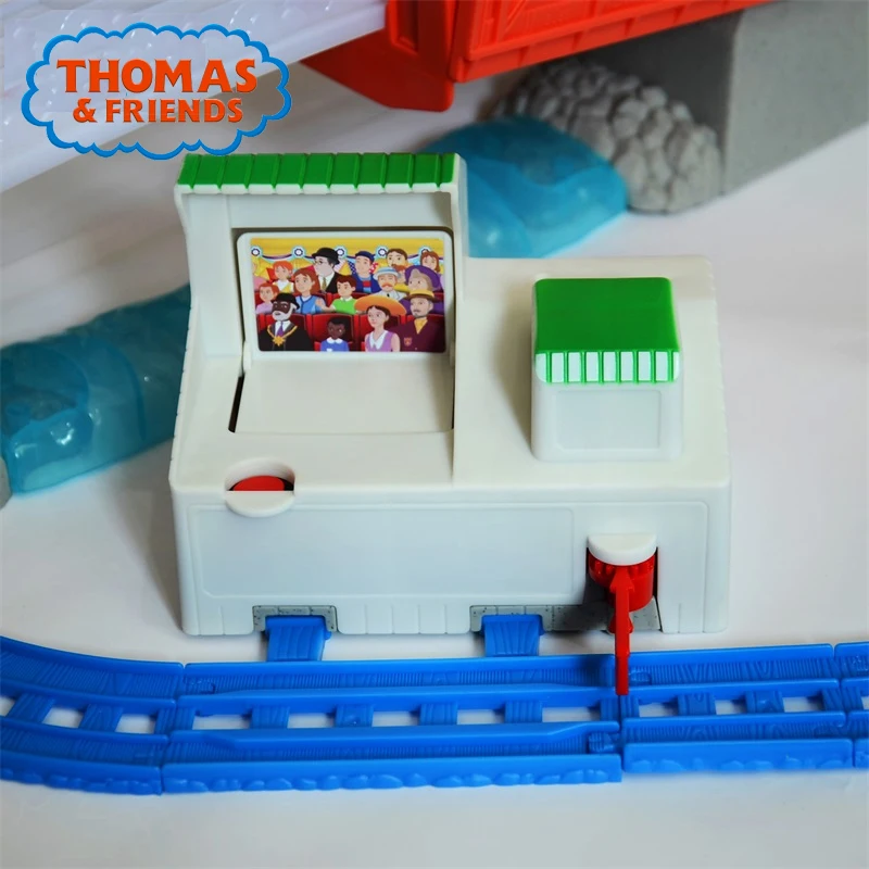 Anime Învățământ Thomas si Prietenii turnat sub presiune Mini Feroviar Tren de Jucărie Urmări Brinquedos DFL93 Percy Pentru Copii Cadou de Ziua de nastere