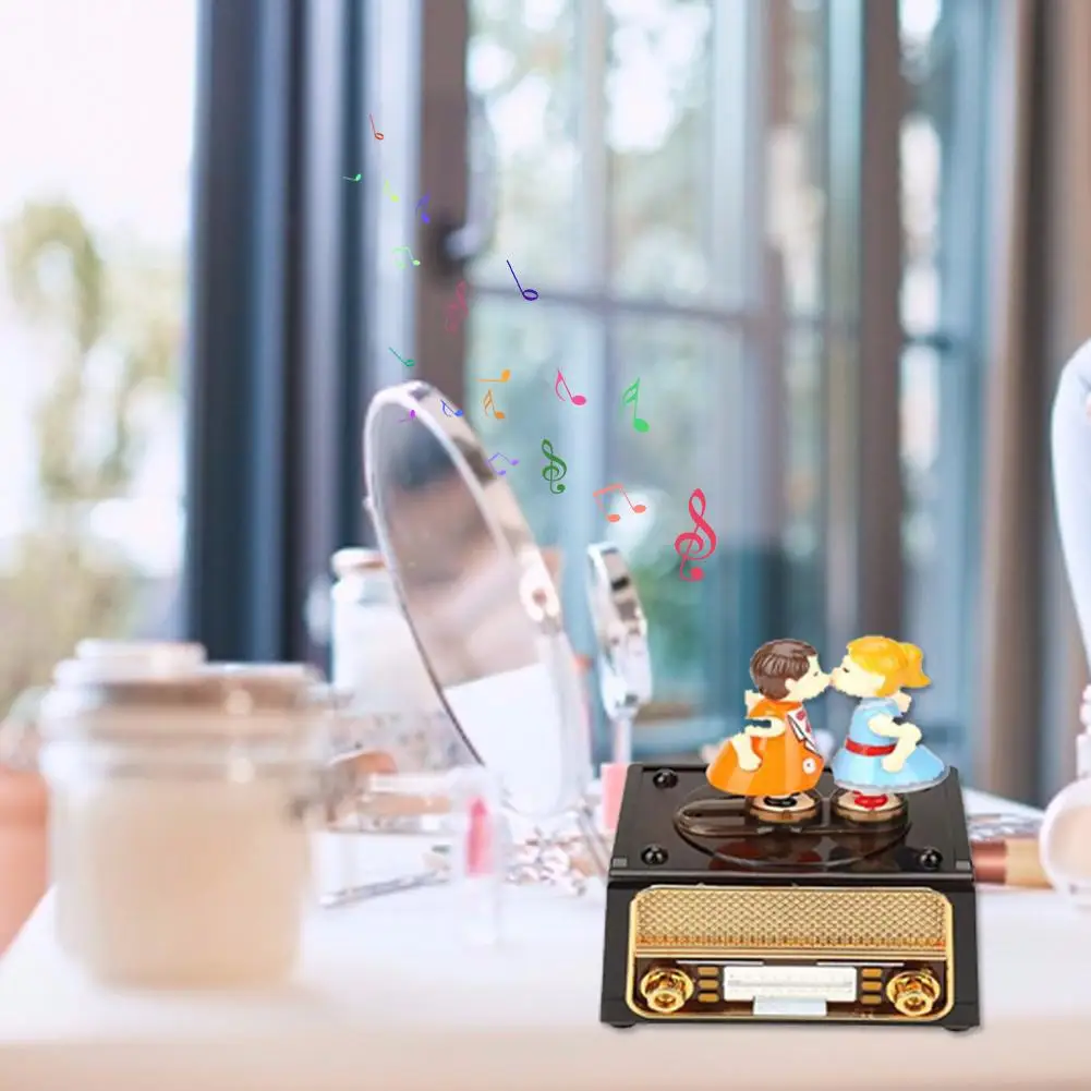 Cuplu saruta Papusa Caseta de Muzica Clasica Jucător de Radio Ceas ABS Cutie de Bijuterii Fete Manivela Muzica Mecanism de Cadou de Crăciun
