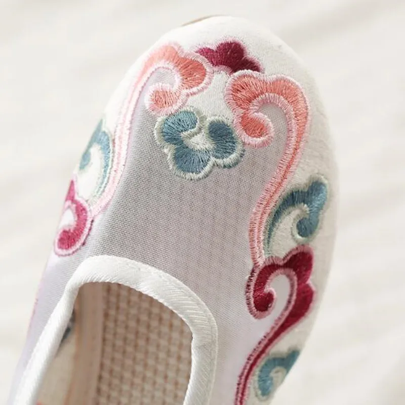 Femei Papuci De Plaja Aer Ochiurilor De Plasă De Vara Diapozitive Doamnelor Sandale Etnice Brodate Papuci De Casă Epocă Catâri Femeie Acasă Pantofi Plat Sandal