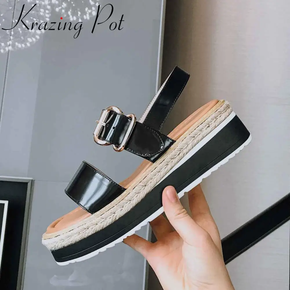 Krazing oală de vară 2020 limitată design din piele peep toe rotund med tocuri paie, pene cataramă curele sandale de moda L66