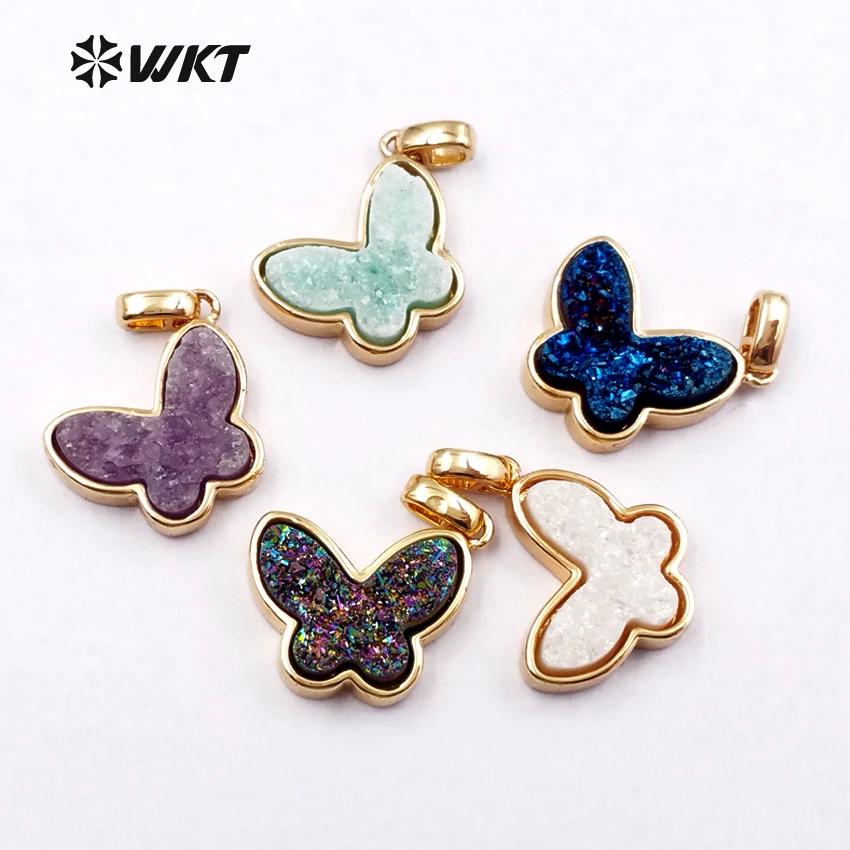 WT-P1325 WKT Trendy colorate pandantiv de piatra naturala mini drăguț în formă de fluture pandantiv pentru femei romantice bijuterii cadou
