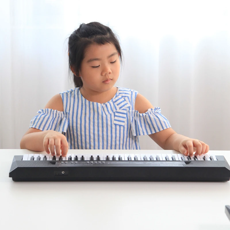 54-Cheie Tastatură de Pian Portabil Mini, Copii Muzică Electrice Tastatură cu Alimentare dubla si Mini Microfon pentru Incepatori C44