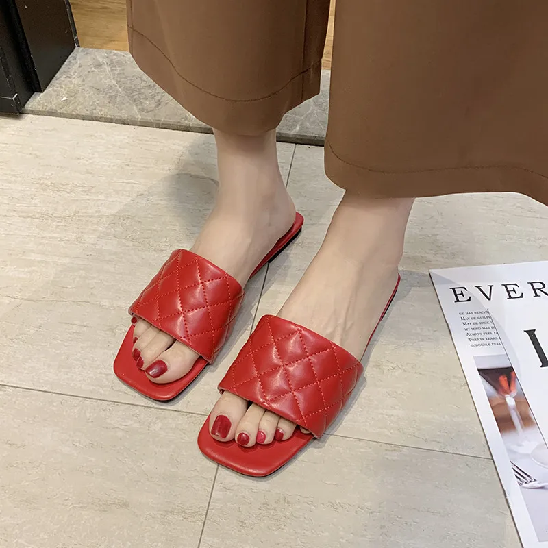 Square Toe Sandale Femei Cu Fund Plat De Vară 2020 Nou Exterior Purta Sandale De Moda Sălbatic Ins Valul Roșu Net Flip Flops