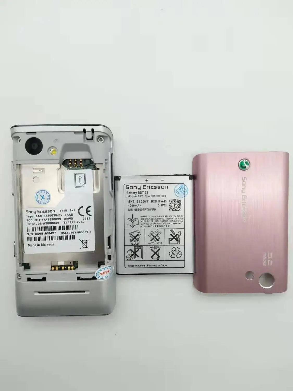 T715 Original Unlokced Sony Ericsson T715i Telefon Mobil 2G Bluetooth 3.2 MP aparat de Fotografiat FM Deblocat Telefonul transport Gratuit