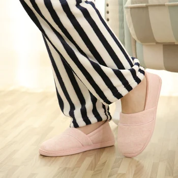 Femei Tesatura De Bumbac Papuci De Casă Alunecare Pe Pantofi Plat Cald Feminin Confort Interior Papuci Doamnelor Talpă Moale Plus Dimensiune Încălțăminte
